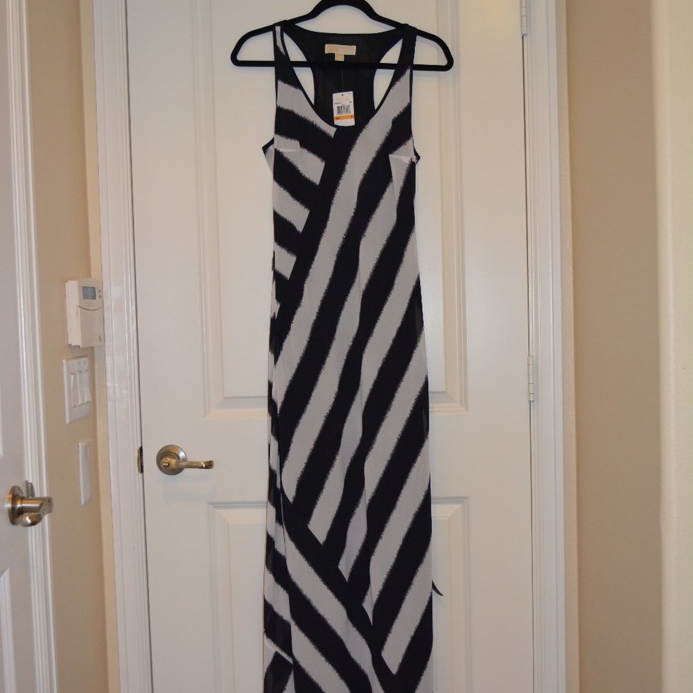 Michael Kors Dress Size Small in Black and White